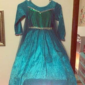 Dress up beautiful dress